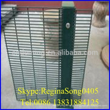 Anti climb high security fence with Mesh size:76.2*12.7mm